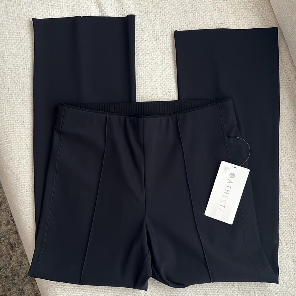 Athleta Mercurial Crop Flare Pant. Black. Small. The Perfect Pant!!  NWT.